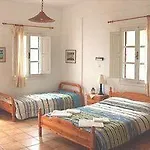 Ostria Beach شقة فندقية