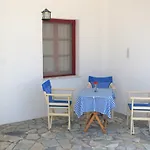 Ostria Beach بيريسا
