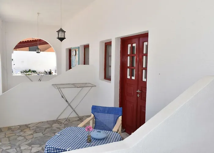 Ostria Beach Aparthotel Perissa (Santorini)