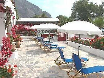 Ostria Beach Períssa