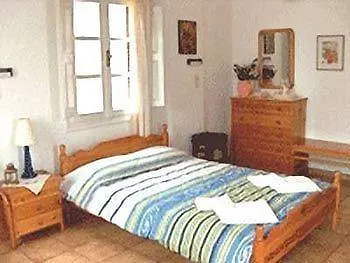 Ostria Beach 3* Períssa